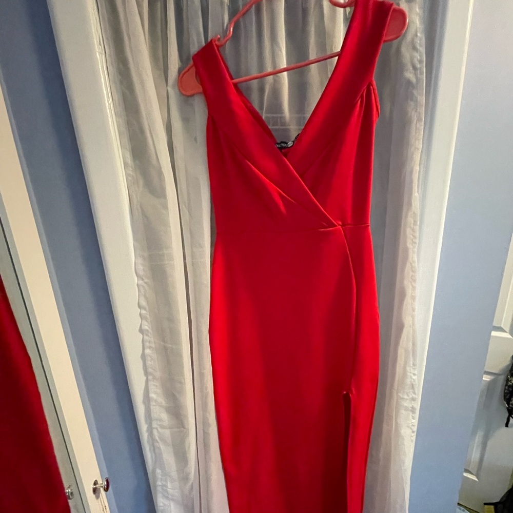 Hot red off-shoulder maxi dress!